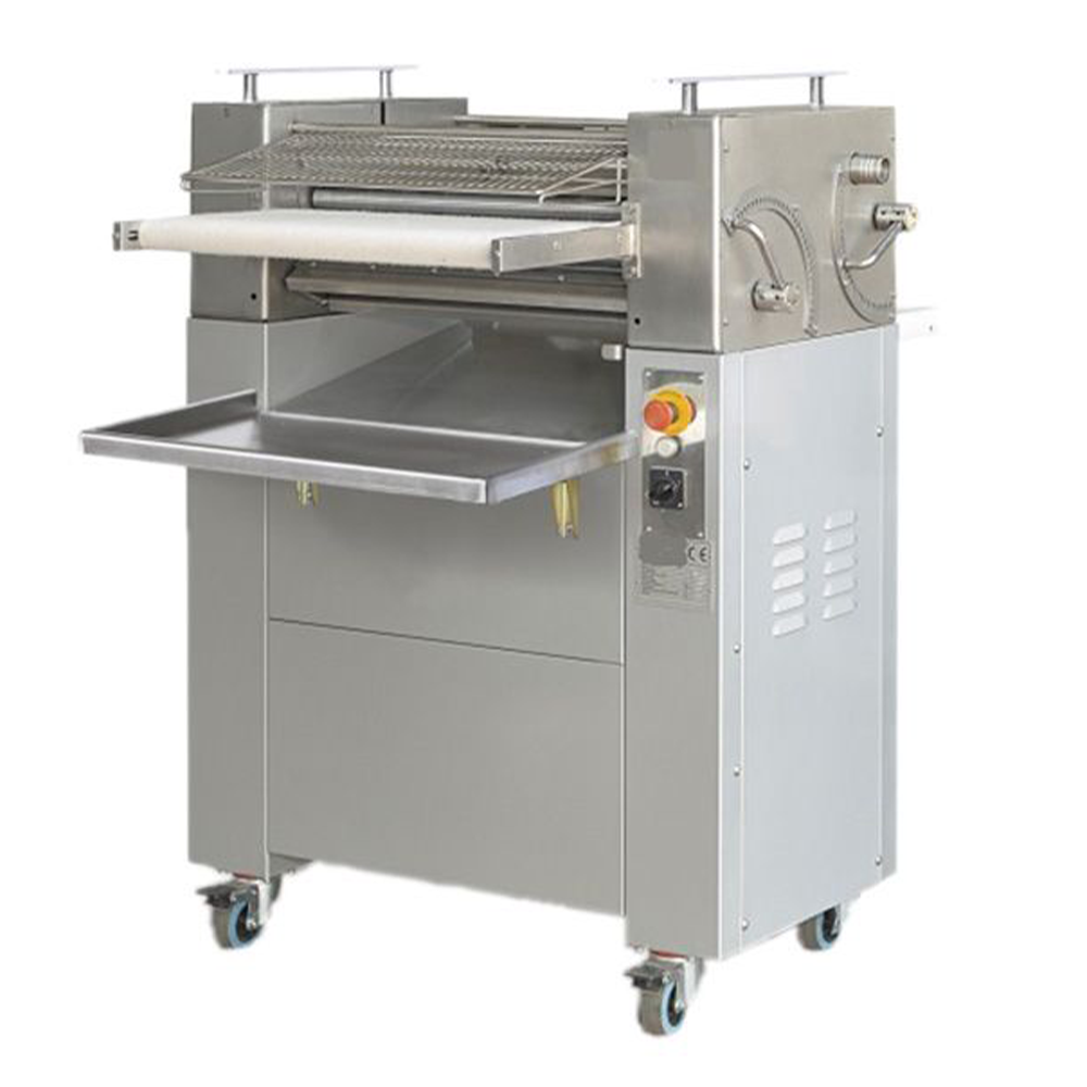 Formator aluat cu 4 cilindri, 30-1800 gr,