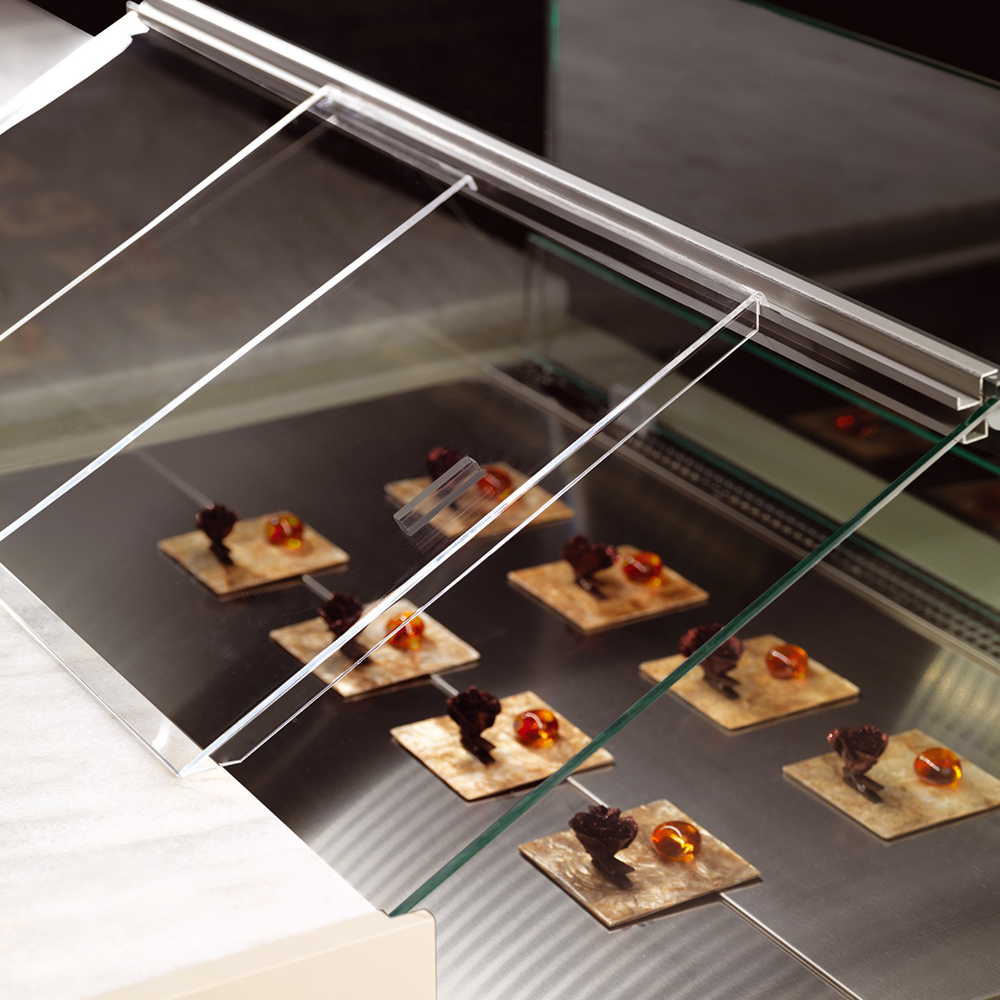 Vitrina frigorifica Jordao, cu spatiu de depozitare Lucis, geam drept, ventilata, 1,75 m - 7