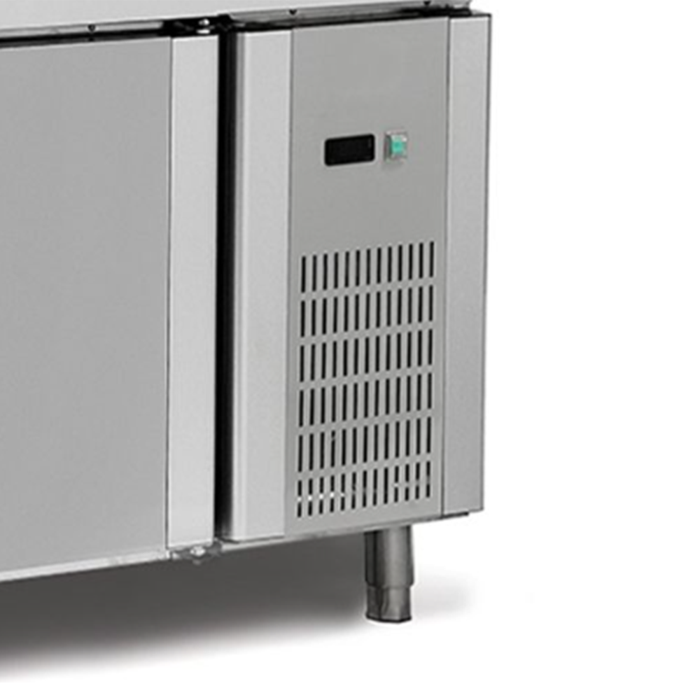 Masa rece inox cu 3 usi, profesionala, 2 sertare - 2