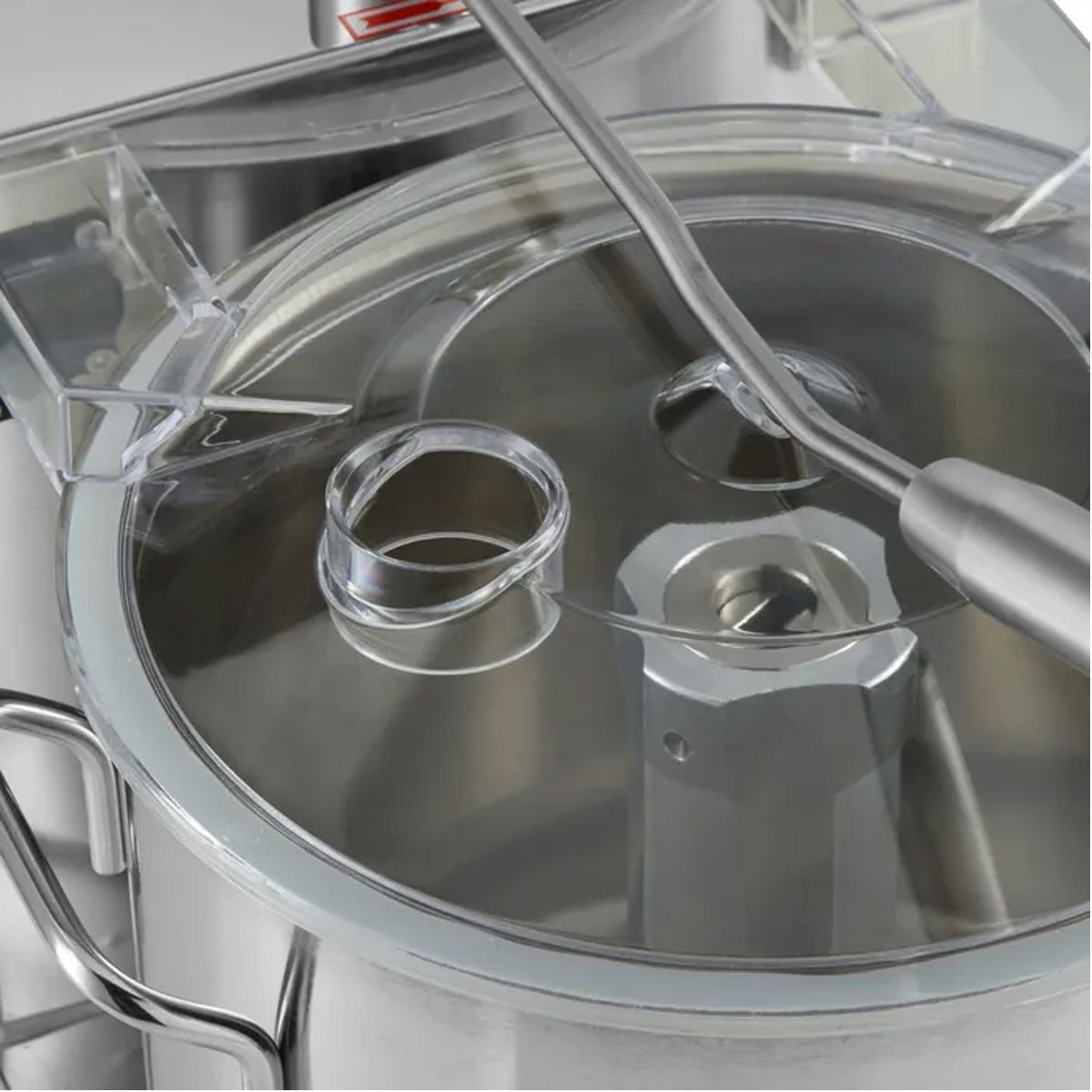 Cutter pentru taierea si amestecarea carnii, pestelui, nucilor, fructelor, legumelor, branzei si ciocolatei, capacitate 6 litri - 10